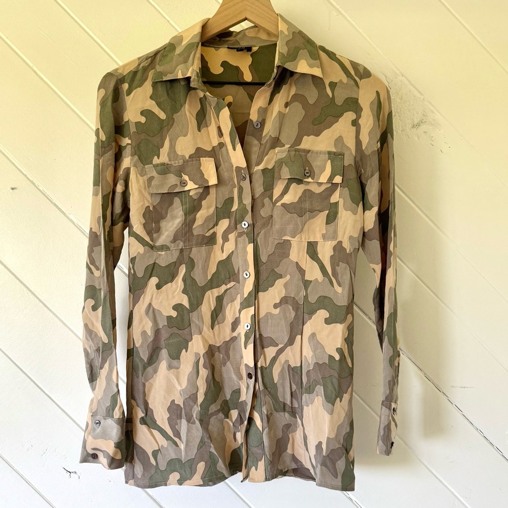 Little Joe silk camo top